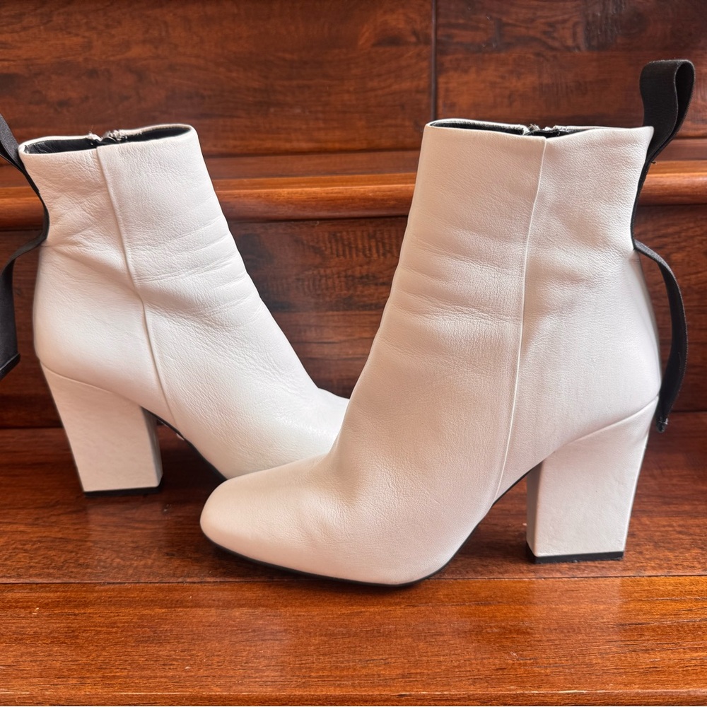 Elegant White Ankle Boots